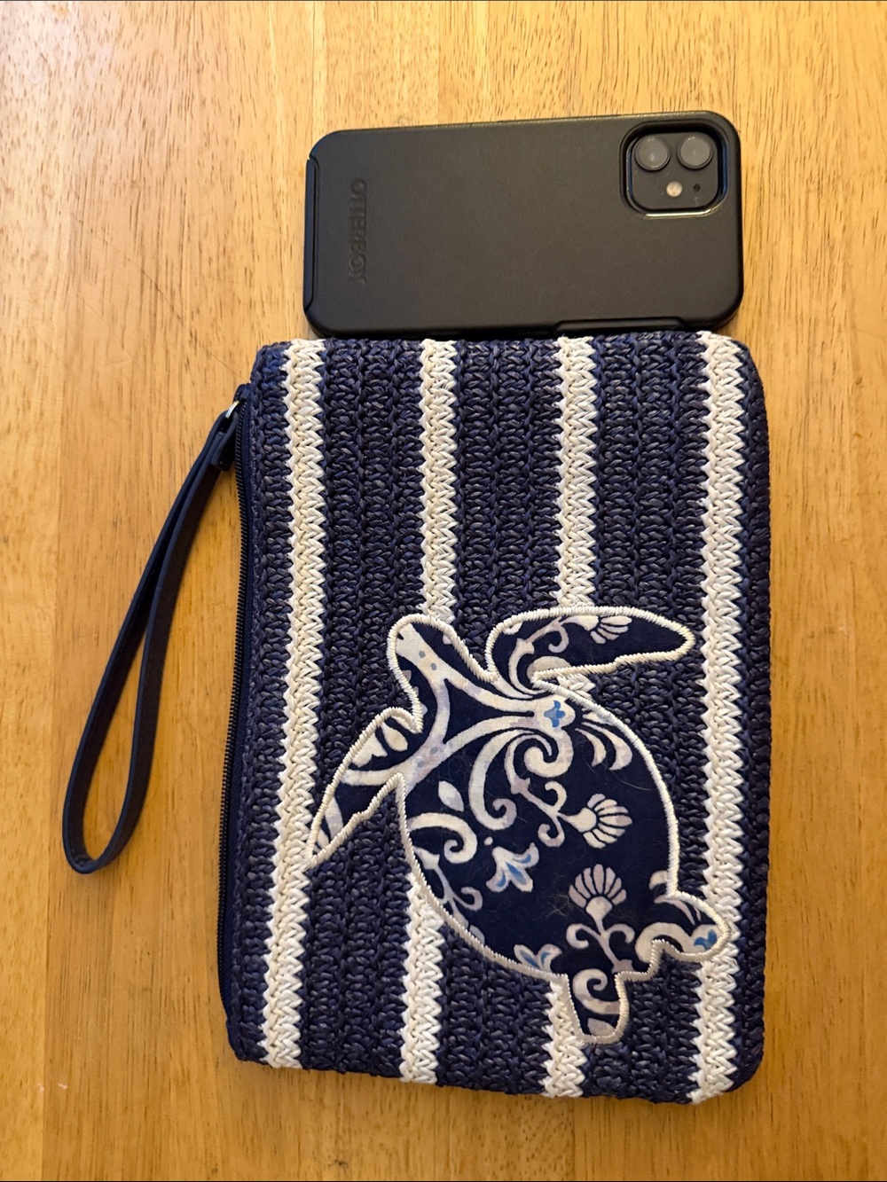 Vera Bradley Navy and White Striped Turtle Wristlet